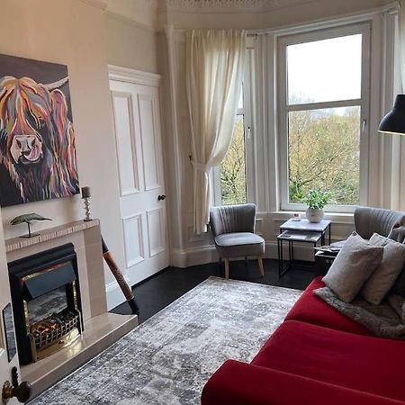 Beautiful Traditional Flat In The Center Of Largs. Bagian luar foto