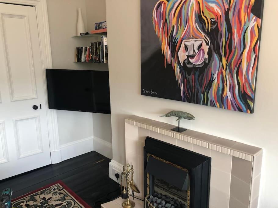 Beautiful Traditional Flat In The Center Of Largs. Bagian luar foto